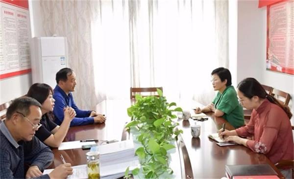 梁红群临泉商会.jpg