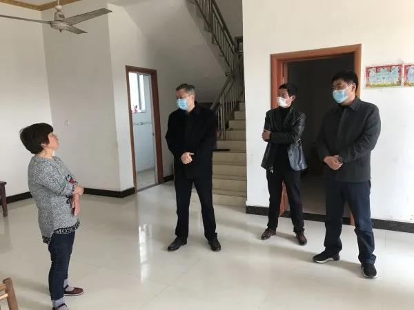 王部长督导脱贫攻坚2.jpg