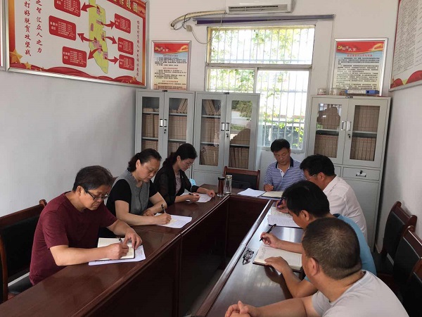 界首市工商联组织理论学习.jpg