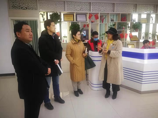 梁红群调研非公党建2.jpg