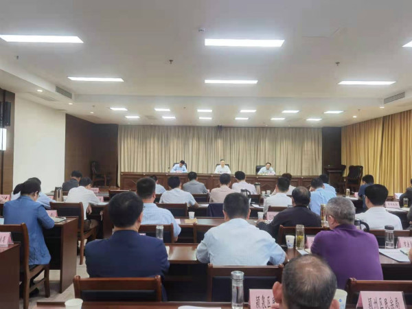 阜阳市召开统一战线工作领导小组扩大会议.jpg